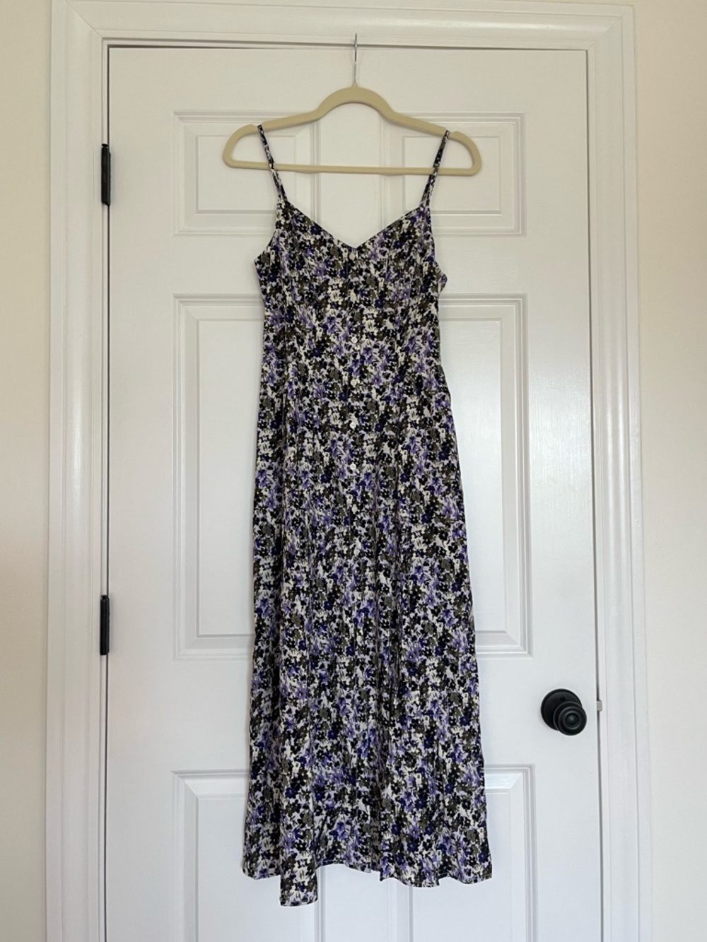 GAP floral sleeveless midi dress. NWT